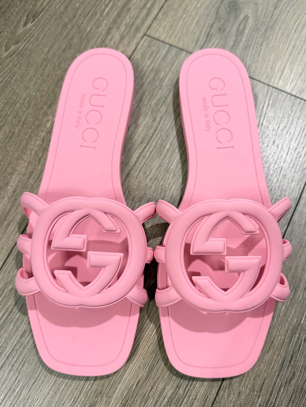 Gucci Pink Interlocking G Slide Sandals